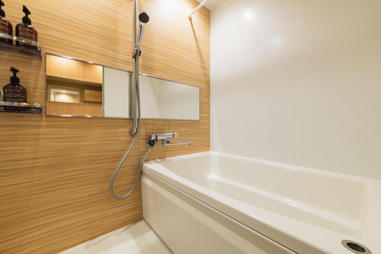 Grand Base Crane Aparthotel Фукуока Екстериор снимка