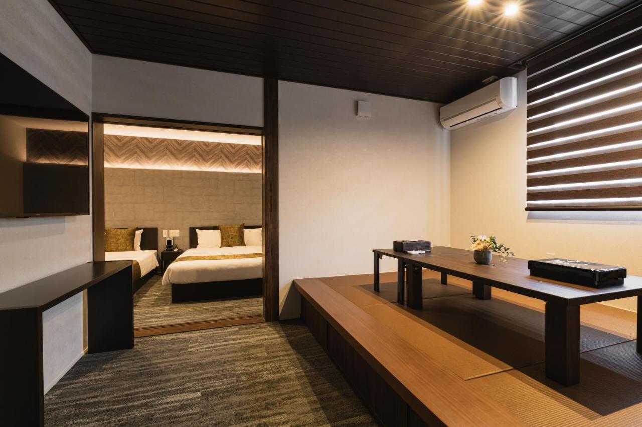 Grand Base Crane Aparthotel Фукуока Екстериор снимка