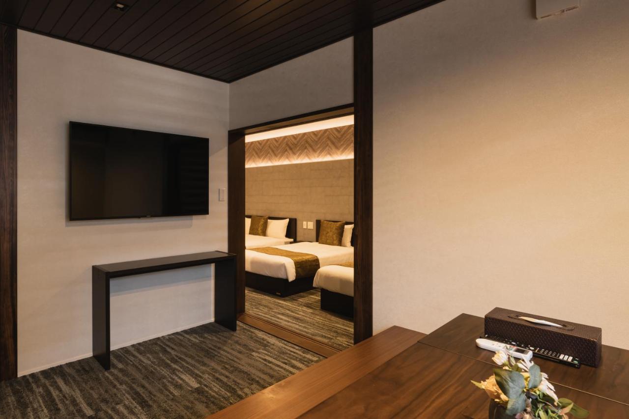 Grand Base Crane Aparthotel Фукуока Екстериор снимка
